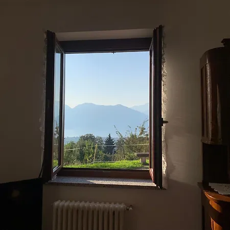 Feriehus A - Casa Di Adele Luino
